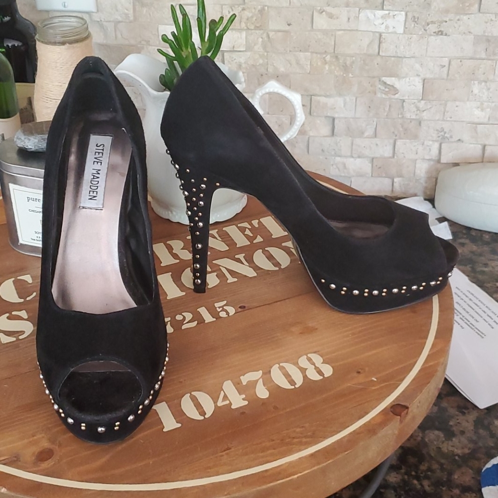 Steve Madden black leather Suede&Rhinestone heels